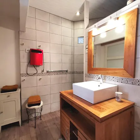 Bed & Breakfast Paisible Avec Petit-déjeuner Près De La Forêt - Fr-1-582-509 *