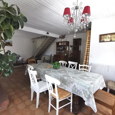 Paisible Avec Petit-dejeuner Pres De La Foret - Fr-1-582-509 Bed & Breakfast *
