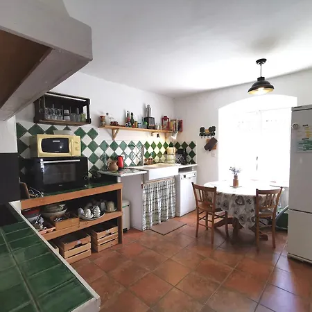 Paisible Avec Petit-dejeuner Pres De La Foret - Fr-1-582-509 Bed & Breakfast Sembadel